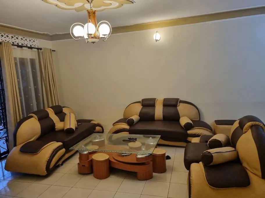 Vila Naalya Estate House Kampala Prázdninový dům