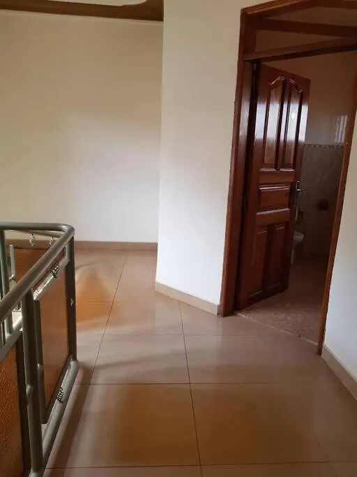 Vila Naalya Estate House Kampala 0*,  Uganda