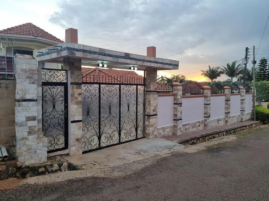 Vila Naalya Estate House Kampala
