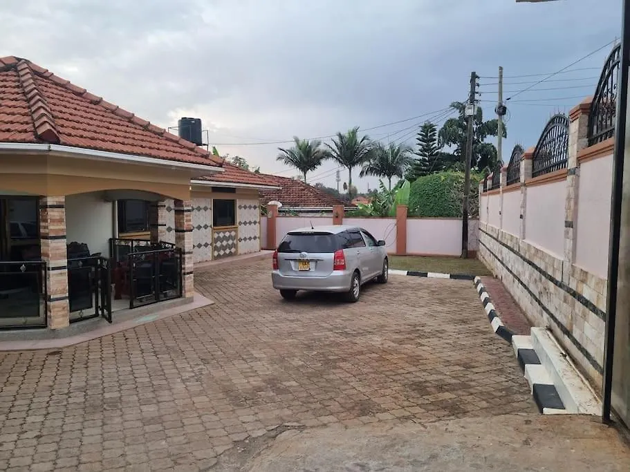 Vila Naalya Estate House Kampala 0*,  Uganda